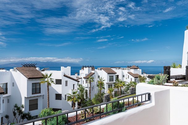 Las Terrazas de Abama Suites