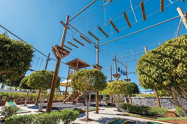 Landmar Costa Los Gigantes Family Resorts