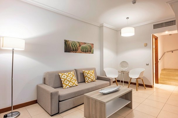 Landmar Costa Los Gigantes Family Resort - Wohnbeispiel Suite Duplex Meerblick (Zimmercodierung W1M)