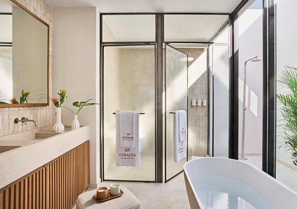 Royal Hideaway Corales Villas