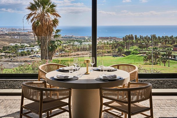 Royal Hideaway Corales Villas