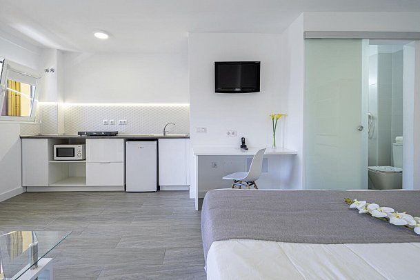 Skyview Hotel by LIVVO - Studio Superior (Zimmercodierung SS1)