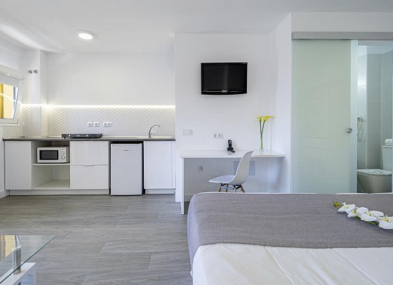 Skyview Hotel by LIVVO - Studio Superior (Zimmercodierung SS1)