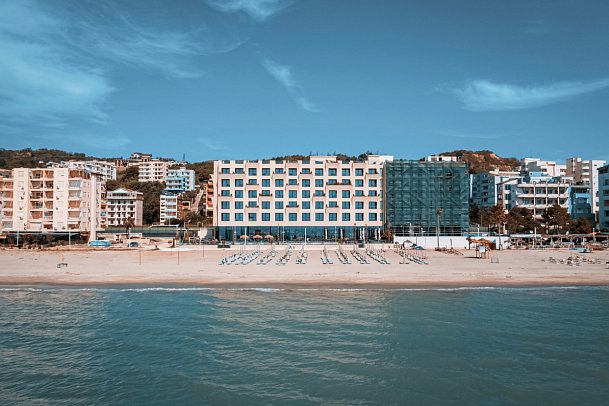 Royal G Deluxe Hotel & Spa