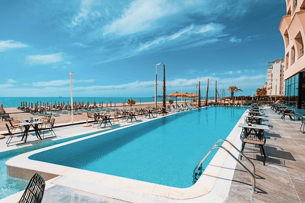 Royal G Deluxe Hotel & Spa