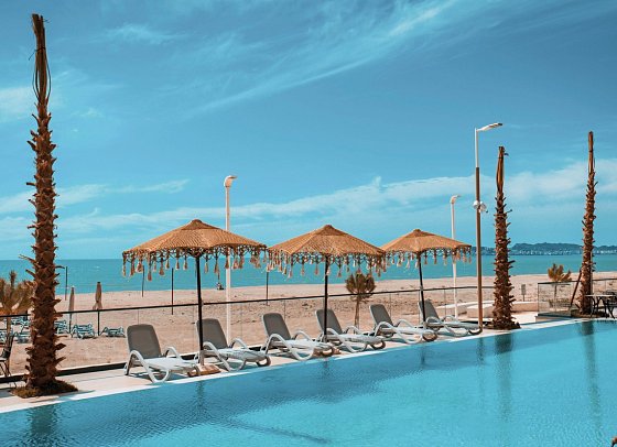 Royal G Deluxe Hotel & Spa
