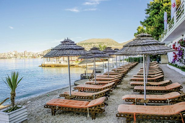 Jaroal Hotel