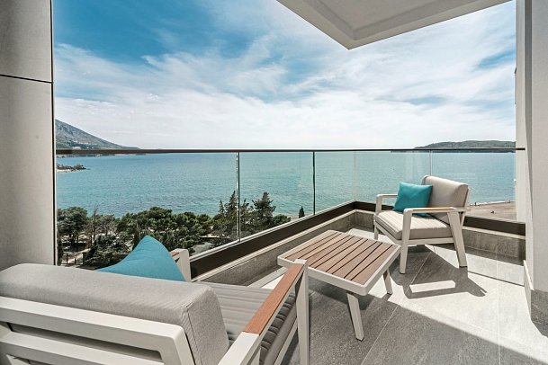 Hotel Katamare - Wohnbeispiel Doppelzimmer Superior seitl. Meerblick (Zimmercodierung DSN)