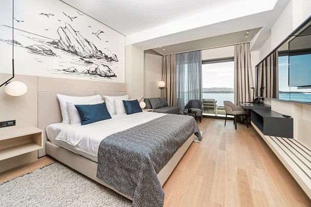 Hotel Katamare - Wohnbeispiel Doppelzimmer Premium Meerblick (Zimmercodierung DMM)