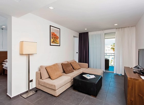 Avala Resort & Villas - Wohnbeispiel Doppelzimmer Standard Meerblick (Zimmercodierungen DBM & DCM)
