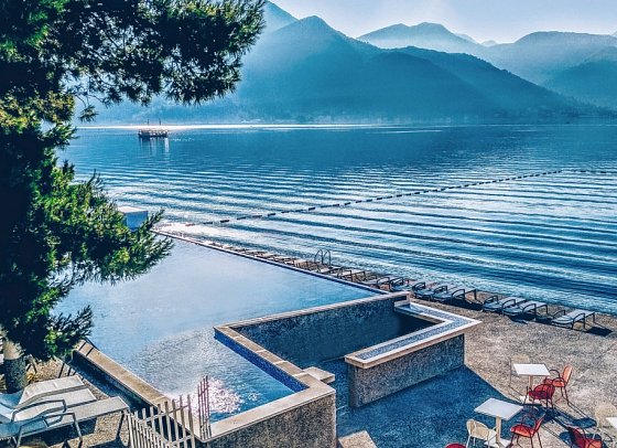 Carine Hotel Delfin
