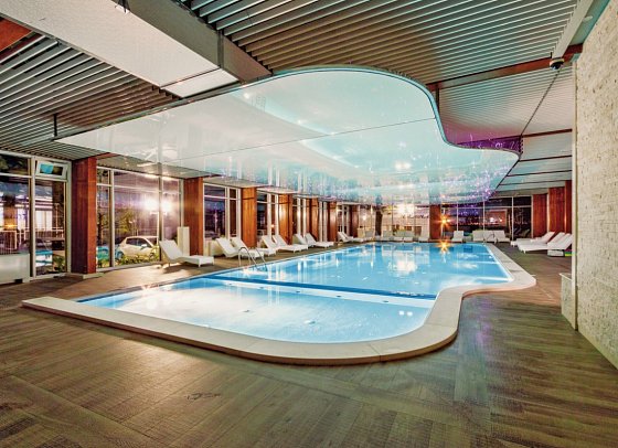 Carine Hotel Delfin