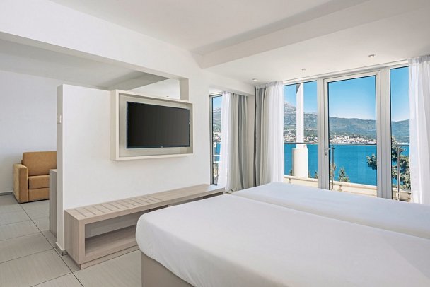 Iberostar Waves Herceg Novi - Wohnbeispiel Junior Suite Meerblick (Zimmercodierungen J1M & JBM)