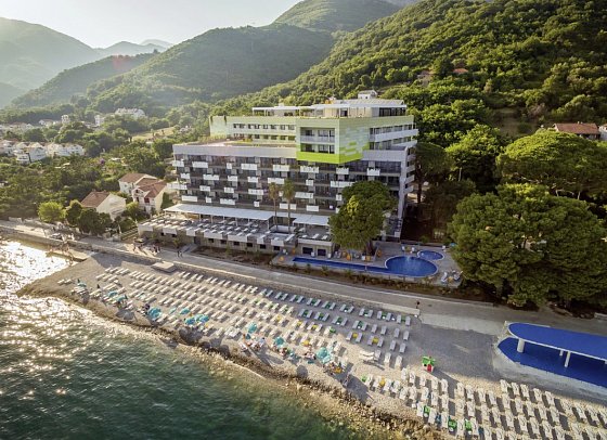 Carine Hotel Park