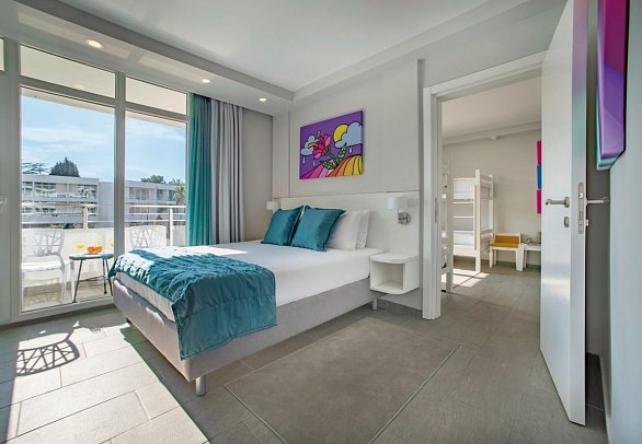Azul Beach Resort Montenegro - Wohnbeispiel Familienzimmer