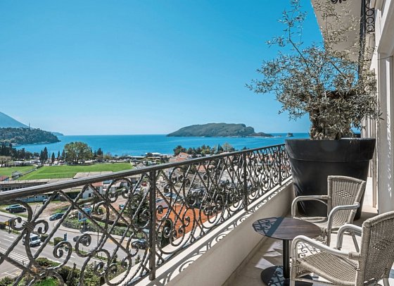 Iberostar Waves Slavija - Wohnbeispiel Juniorsuite seitl. Meerblick (Zimmercodierungen JBN & J1N)