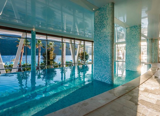 Carine Hotel Kumbor Superior