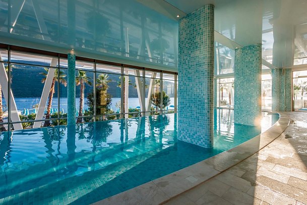 Carine Hotel Kumbor Superior