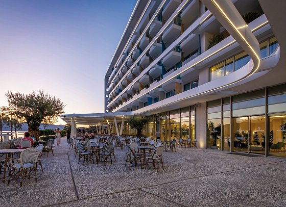 Carine Hotel Kumbor Superior