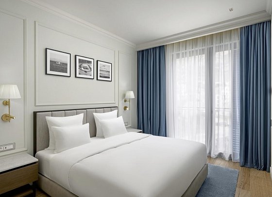 Mövenpick Hotel & Residence Teuta Kotor Bay - Wohnbeispiel Doppelzimmer (Zimmercodierung DB1)