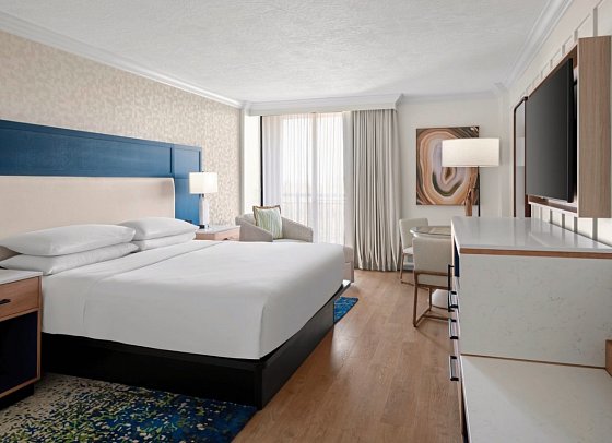 Sheraton Sand Key Resort - Wohnbeispiel Standard Room 1 King (Zimmercodierung UG1)