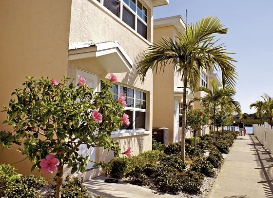 Barefoot Beach Condo Apartments