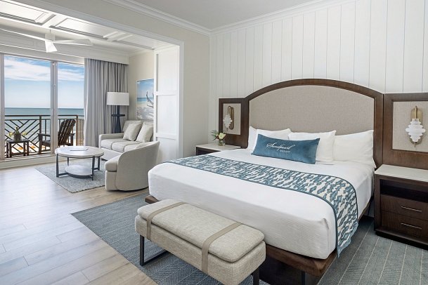 Sandpearl Resort