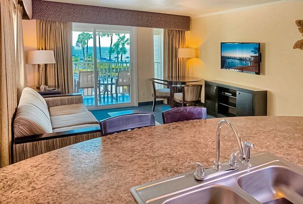 Sailport Waterfront Suites