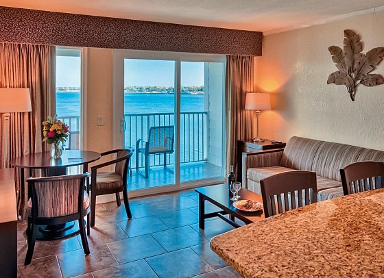 Sailport Waterfront Suites