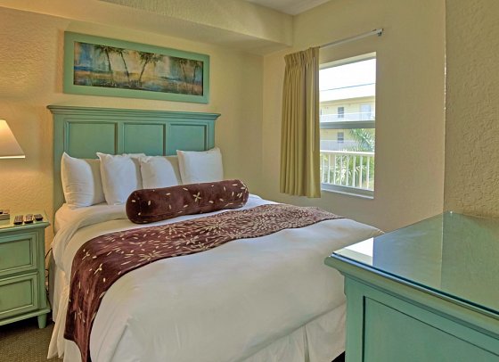 Sunset Vista Two bedroom Beachfront Suites Apartments - Wohnbeispiel