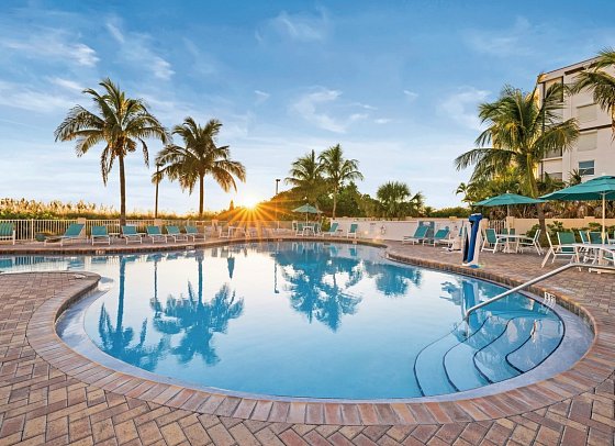 Sunset Vista Two bedroom Beachfront Suites Apartments