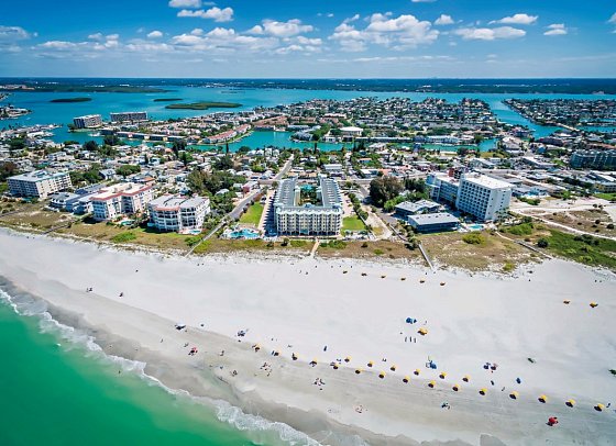 Sunset Vista Two bedroom Beachfront Suites Apartments