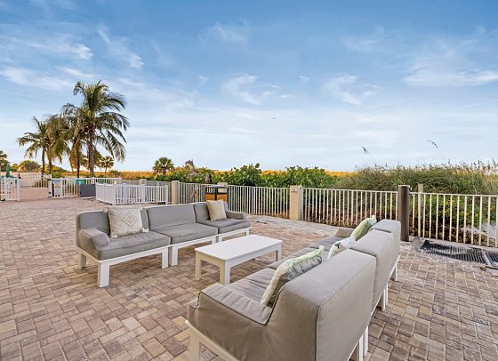 Sunset Vista Two bedroom Beachfront Suites Apartments