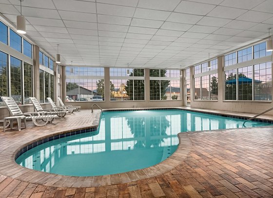 Ramada Pigeon Forge North
