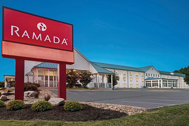 Ramada Pigeon Forge North