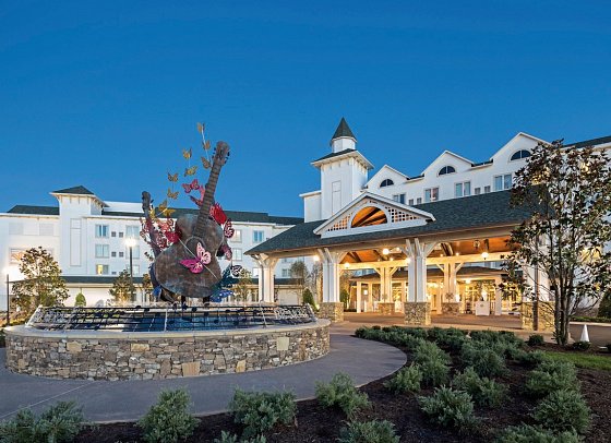 Dollywood's DreamMore Resort & Spa