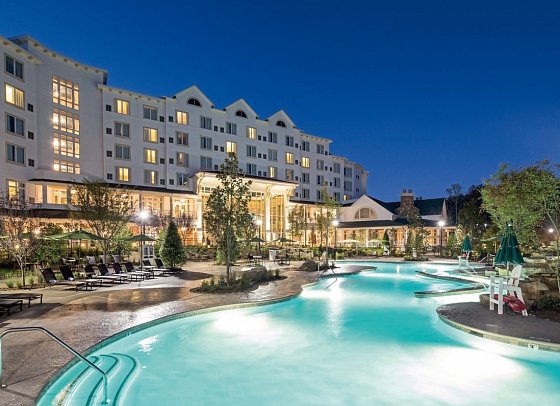 Dollywood's DreamMore Resort & Spa