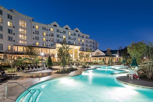 Dollywood's DreamMore Resort & Spa