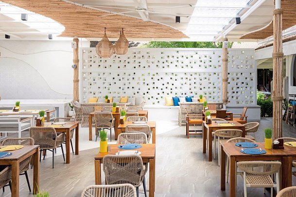 Fair House Beach Resort & Hotel