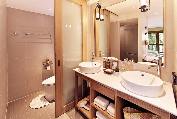 Bandara Spa Resort & Pool Villas, Samui - Badbeispiel Deluxe Two Queen (Zimmercodierung UD3)