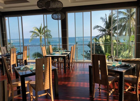 Royal Beach Boutique Resort & Spa