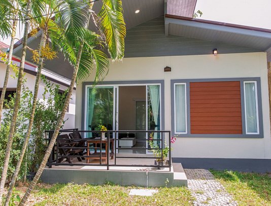 Adarin Beach Resort - Wohnbeispiel Deluxe Villa with Private Garden (Zimmercodierung VDG)