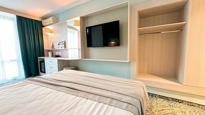 Borjana - Wohnbeispiel (Zimmercodierungen DE1, DB1, DBM, DCM & FVM)