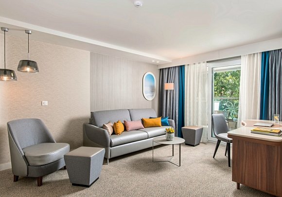 Maritim Hotel Amelia - Wohnbeispiel App. Deluxe 1 Schlafraum Parkblick (Zimmercodierung ADG)