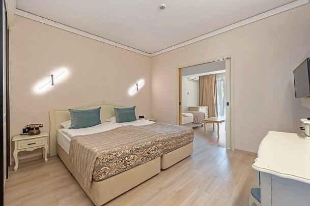 GRIFID Aqua Club Bolero - Wohnbeispiel Familienzimmer mit Verbindungstür (Zimmercodierung FV1)