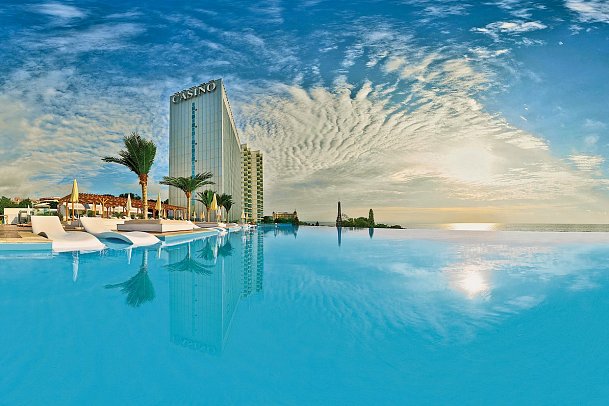 International Hotel Casino & Tower Suites