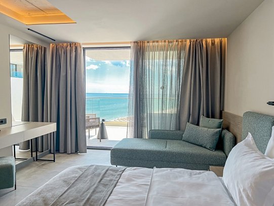 GRIFID Noa - Wohnbeispiel Doppelzimmer Deluxe Meerblick (Zimmercodierung DD5)