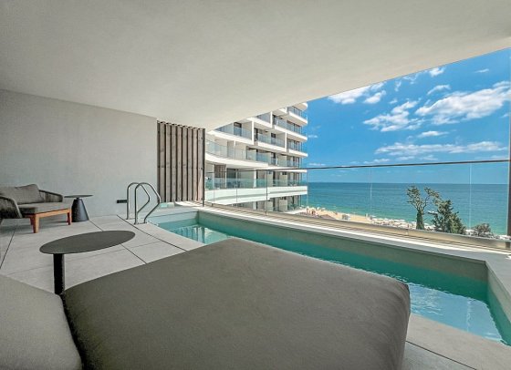 GRIFID Noa - Wohnbeispiel Suite Swim Up Meerblick (Zimmercodierung WBQ)