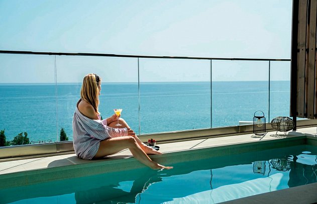 GRIFID Noa - Wohnbeispiel Suite Swim Up Meerblick (Zimmercodierung WBQ)