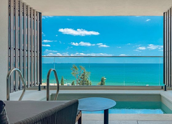 GRIFID Noa - Wohnbeispiel Doppelzimmer Swim Up Meerblick (Zimmercodierung D1Q)